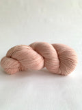Chantilly Soft Sock-teint sur commande